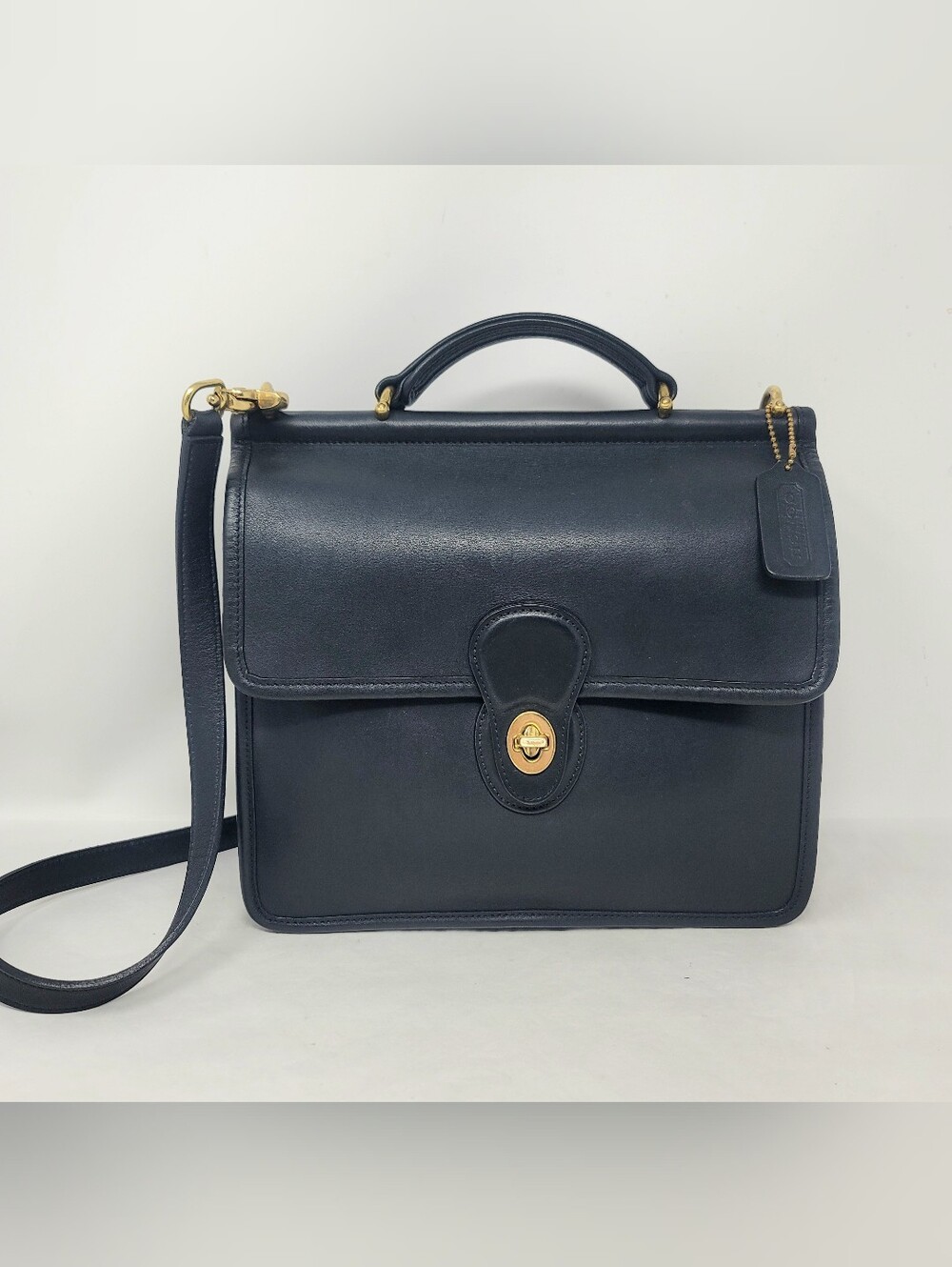 Authentic Coach Willis 9927 Top Handle Turnlock Black Leather Crossbody Bag EUC